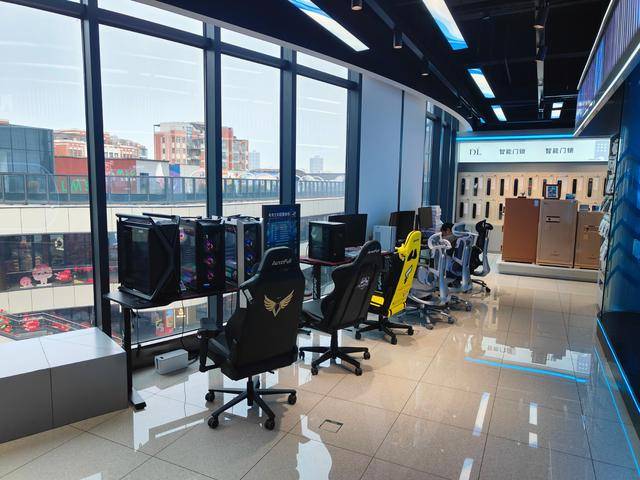 ：傲风电竞椅门店的场景化创新pg模拟器试玩打造沉浸式体验(图4)